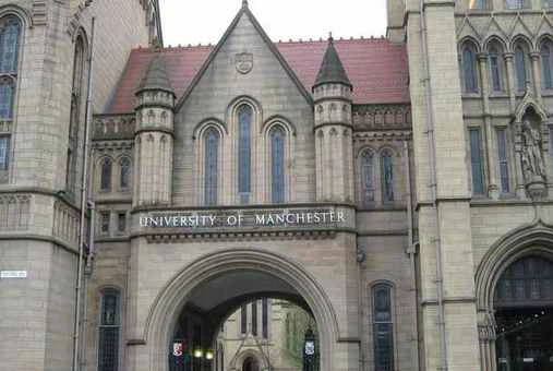 曼彻斯特成熟大学